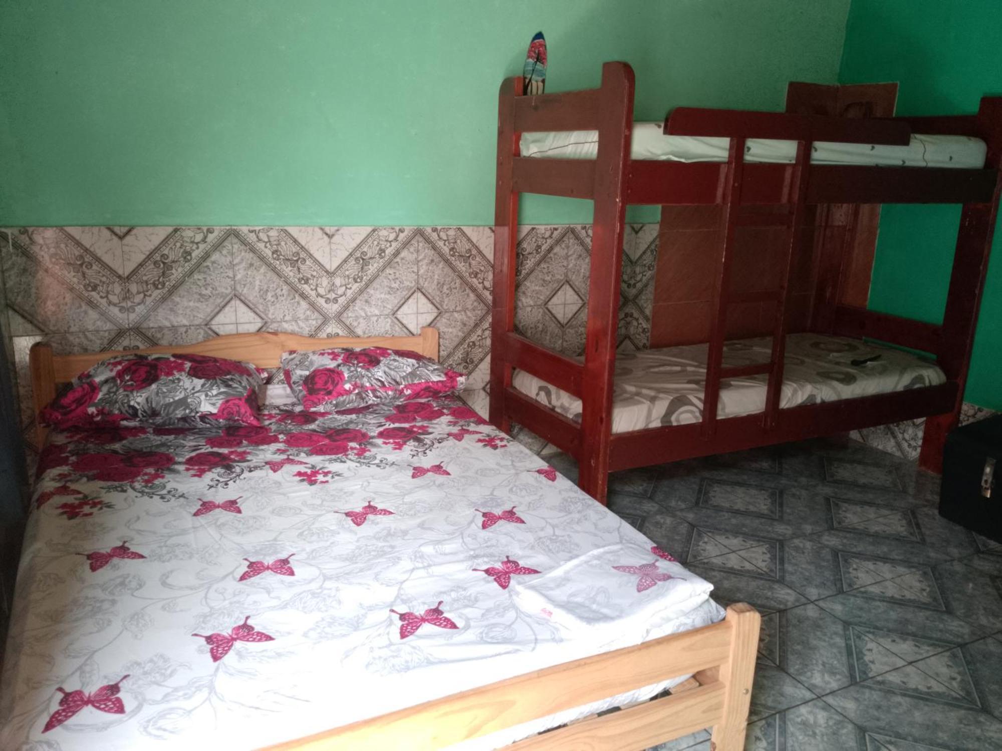 Hostel Loli Пуерто Игуасу Екстериор снимка